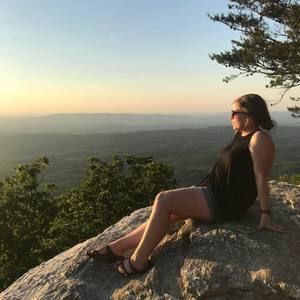 Meet your Posher, Becca